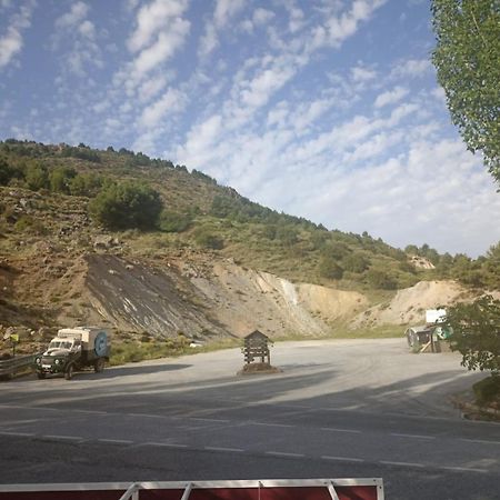 Hostal El Desvio سْييرا نيفادا المظهر الخارجي الصورة