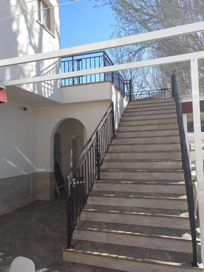 Hostal El Desvio سْييرا نيفادا المظهر الخارجي الصورة
